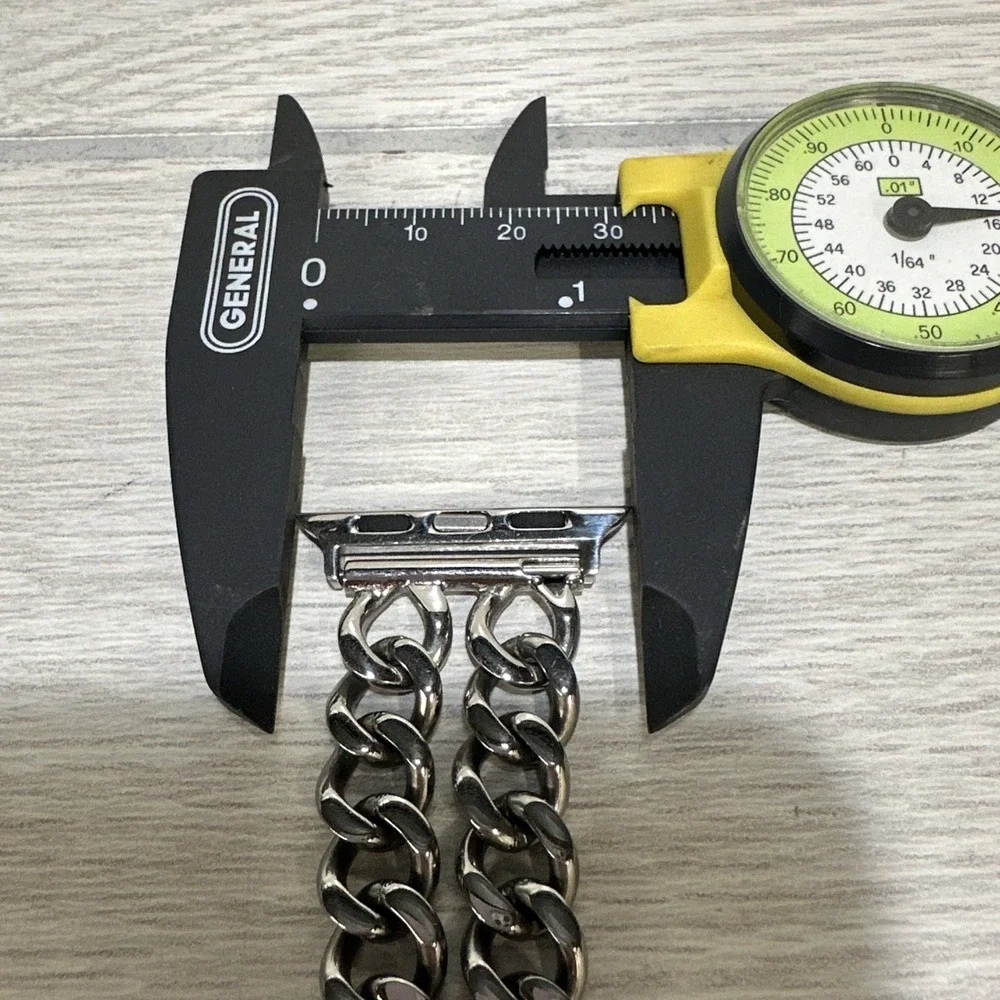 Apple‎ Watch Band Metal Silvertone Chain Pattern